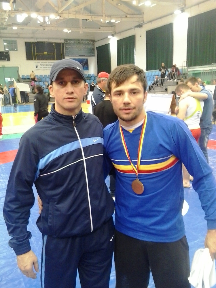 Moise Ionut la primul titlu de campion national la lupte seniori, atat pentru el cat si pentru Craiova